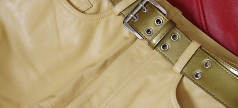 雨も日差しも味方にする折りたたみ傘が変える現代外出スタイルの進化