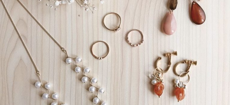 雨の日も心躍るファッションで楽しむレディース長傘の魅力と進化